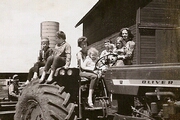 Planfield, IL.  Mike, Lynn, Barbara, Tina, Lu Ann, Cindy, Dawn, Marge.